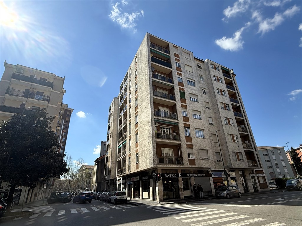 3 LOCALI MM1 SESTO I°MAGGIO STAZIONE F.S.