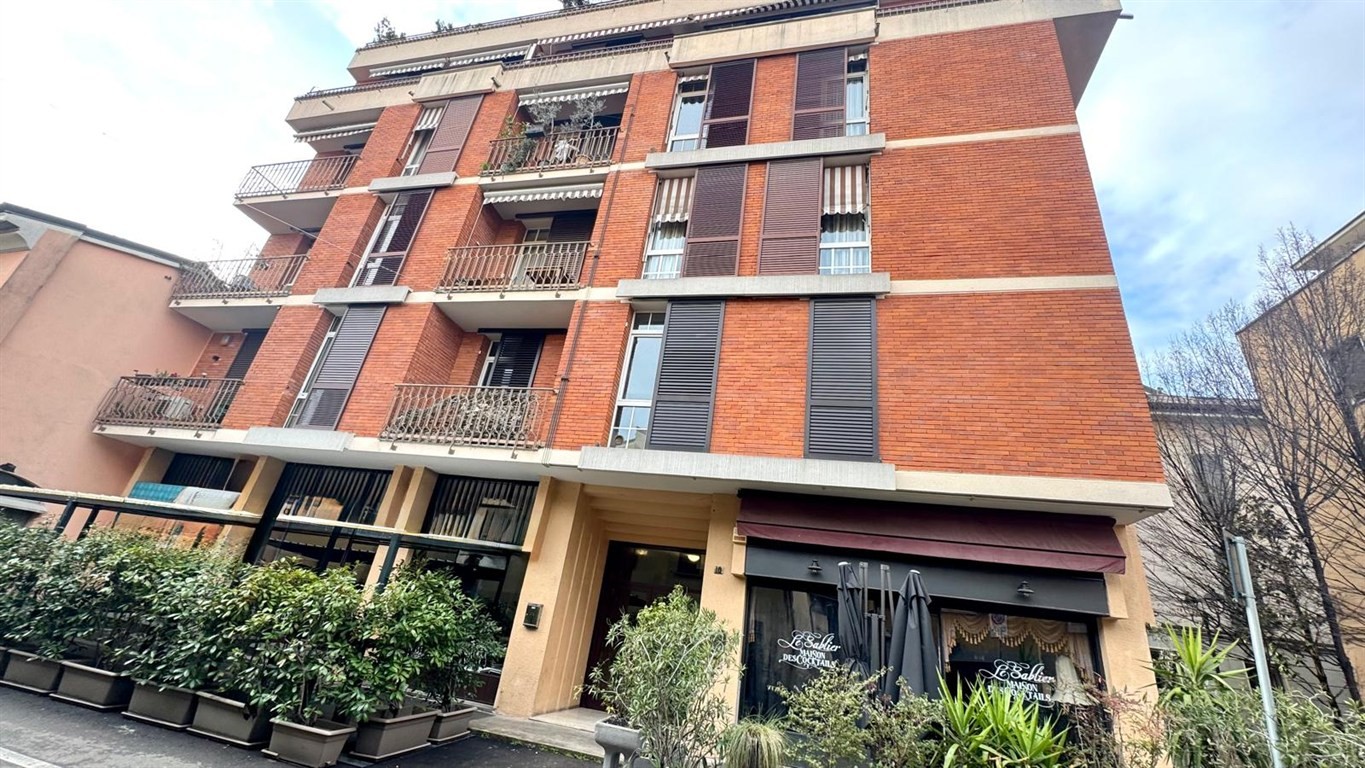 Monza Centro Storico - VENDESI appartamento tre locali