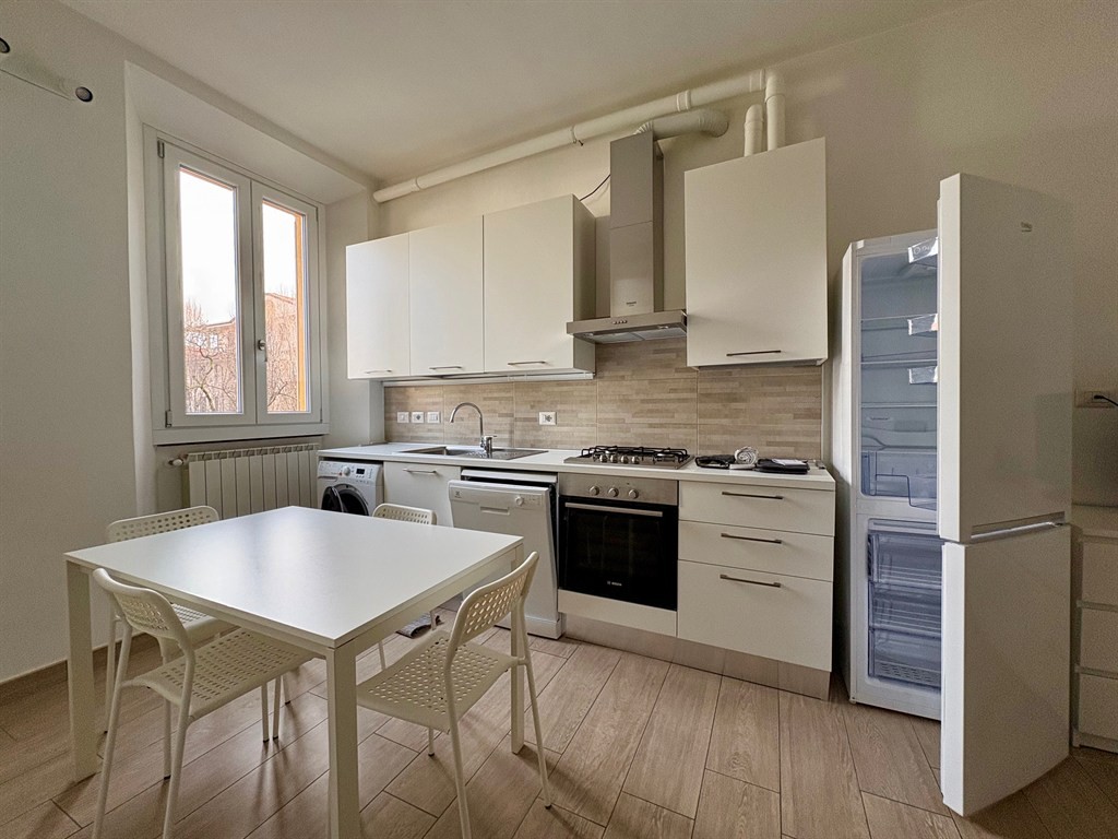 CONCOREZZO OTTIMO 3 LOCALI COMPLETAMENTE ARREDATO